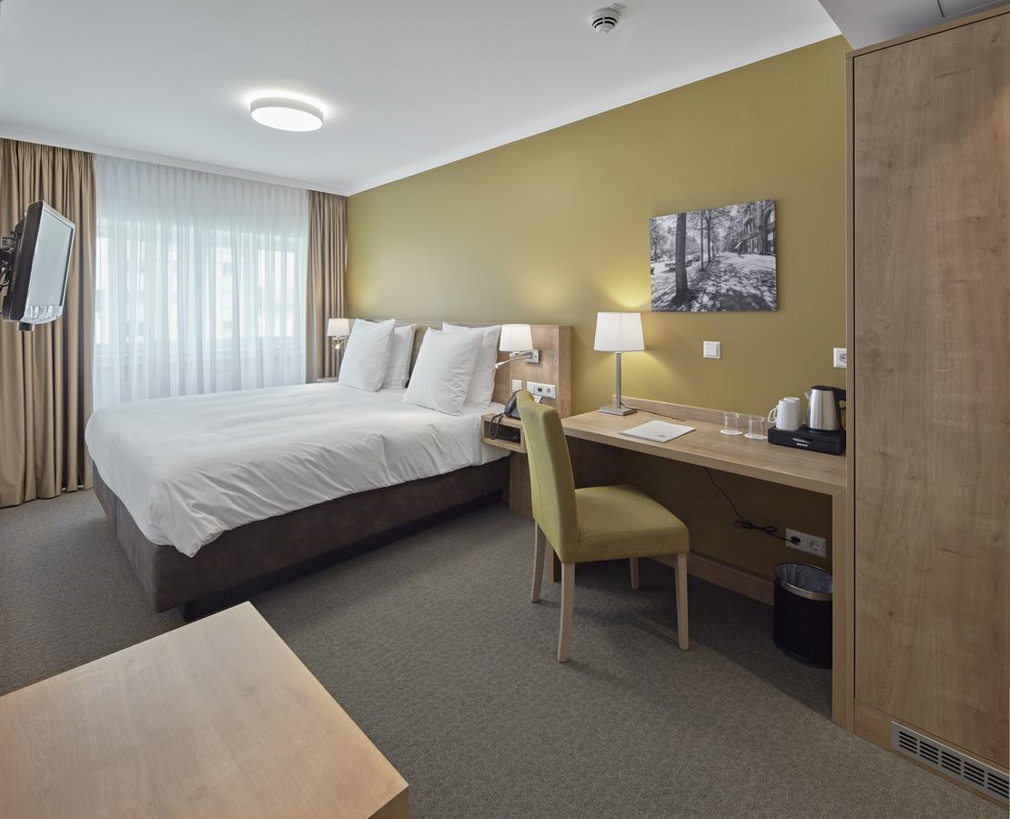 City Hotel Люксембург Екстериор снимка