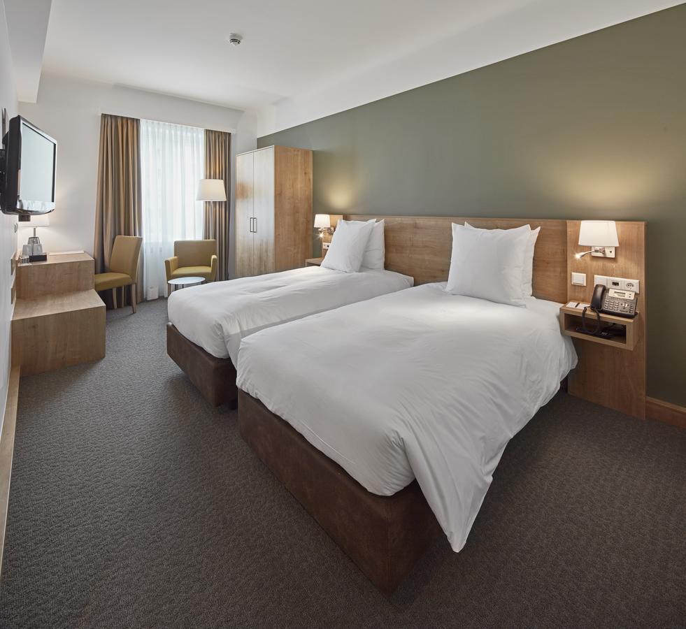 City Hotel Люксембург Екстериор снимка