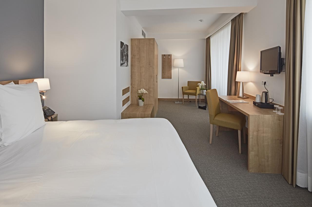 City Hotel Люксембург Екстериор снимка
