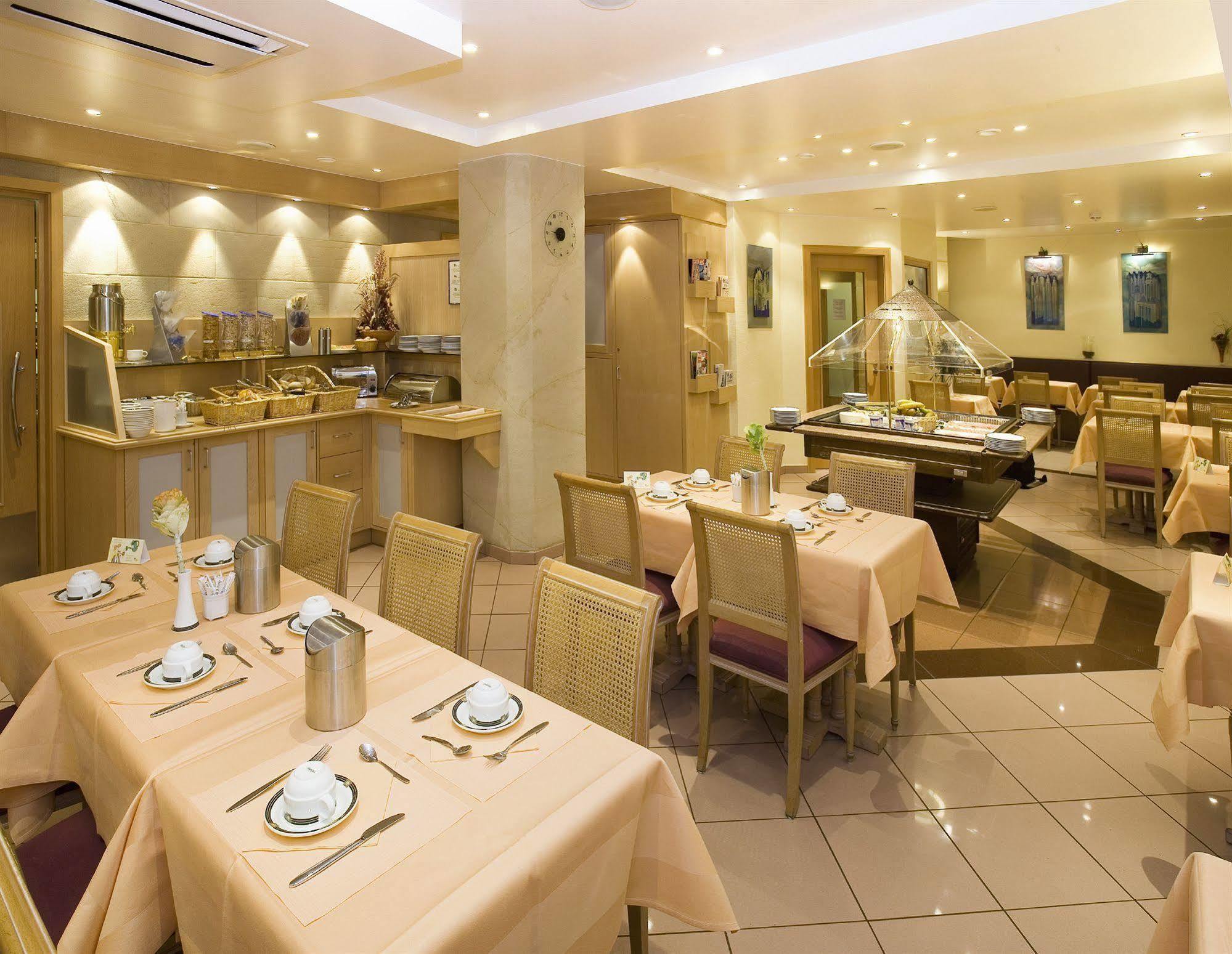 City Hotel Люксембург Екстериор снимка